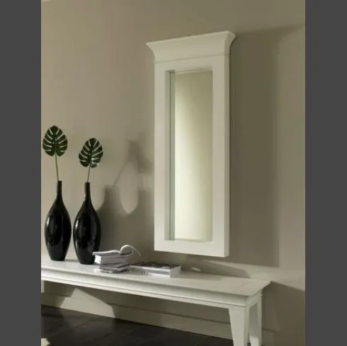 Specchio con capitello con cornice in legno laccato bianco di Stones