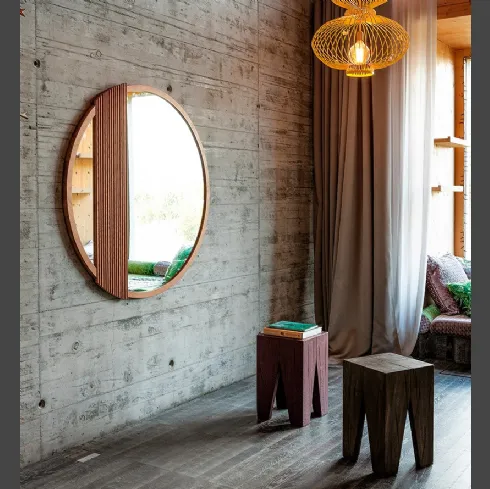 Specchio Zero 16 Rotondo con cornice e decorazione i Rovere massello di Devina Nais