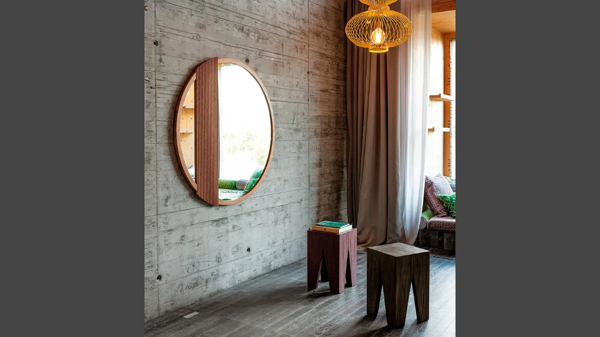 Specchio Zero 16 Rotondo con cornice e decorazione i Rovere massello di Devina Nais
