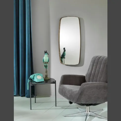 Specchio Plinio con cornice in metallo color bronzo di Stones