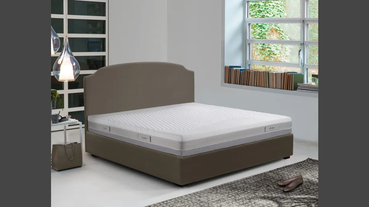 Materasso matrimoniale Performa in memory foam di Dorelan