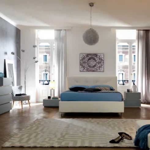 Letto in ecopelle NC101 con testiera trapuntata di Moretti Compact