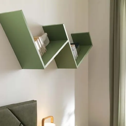 Libreria sospesa in laccato NC104 di Moretti Compact