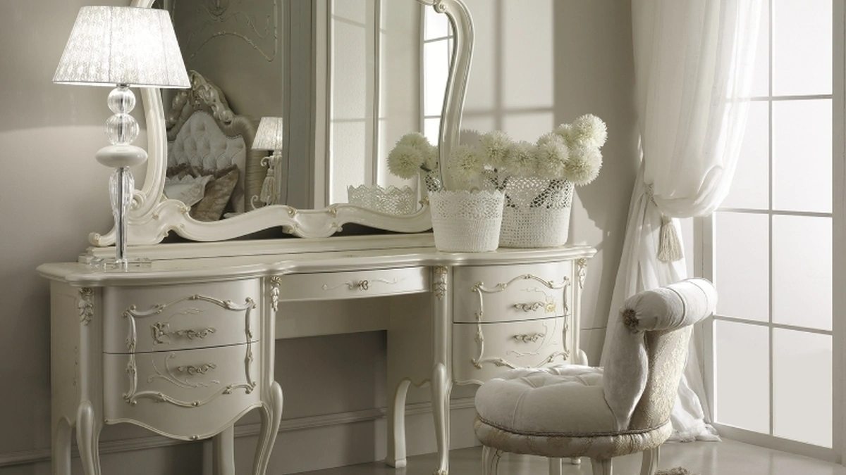 Poltroncina Venere in tessuto imbottito di Ghezzani