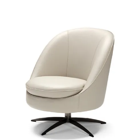 Poltroncina in pelle con cuscino imbottito su base girevole a cinque razze Yuma Max Divani