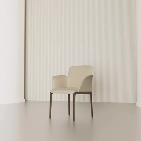 Sedia con braccioli Opera in pelle di Bontempi