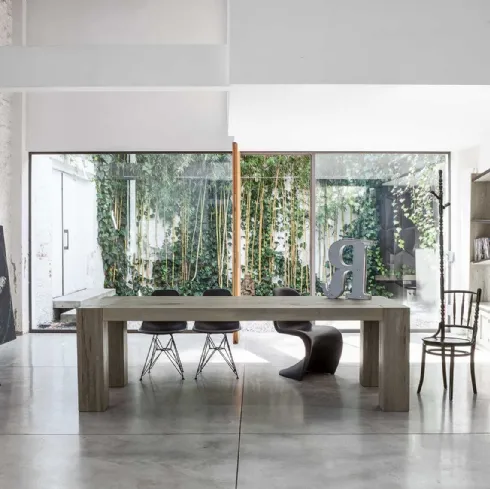 Tavolo Brooklyn in Rovere massello di Devina Nais